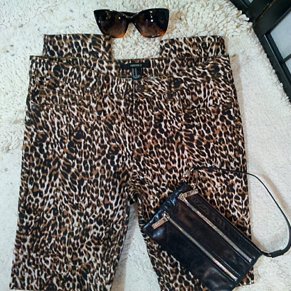 Forever 21 animal print pants/jeans